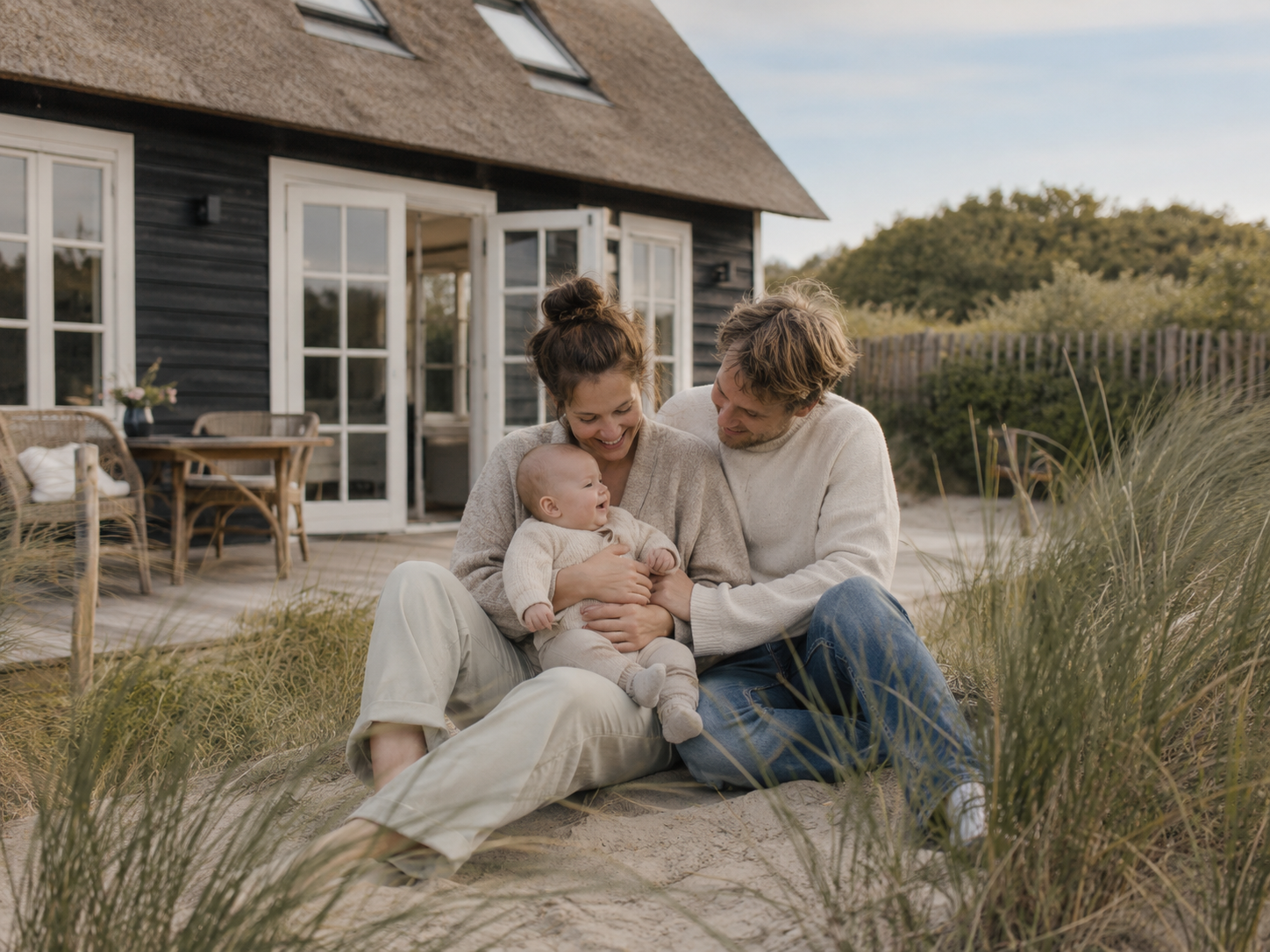 Gezin geniet van een kindvriendelijke vakantie